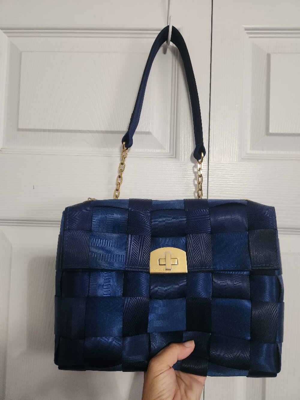 Harveys Chelsea Indigo Crossbody - Plum Lining